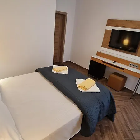 Jafar 5 - Modern 1Br With Balcony & Bathtub * Тимишоара