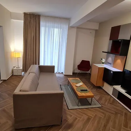 Апартаменты Jafar 5 - Modern 1Br With Balcony & Bathtub *
